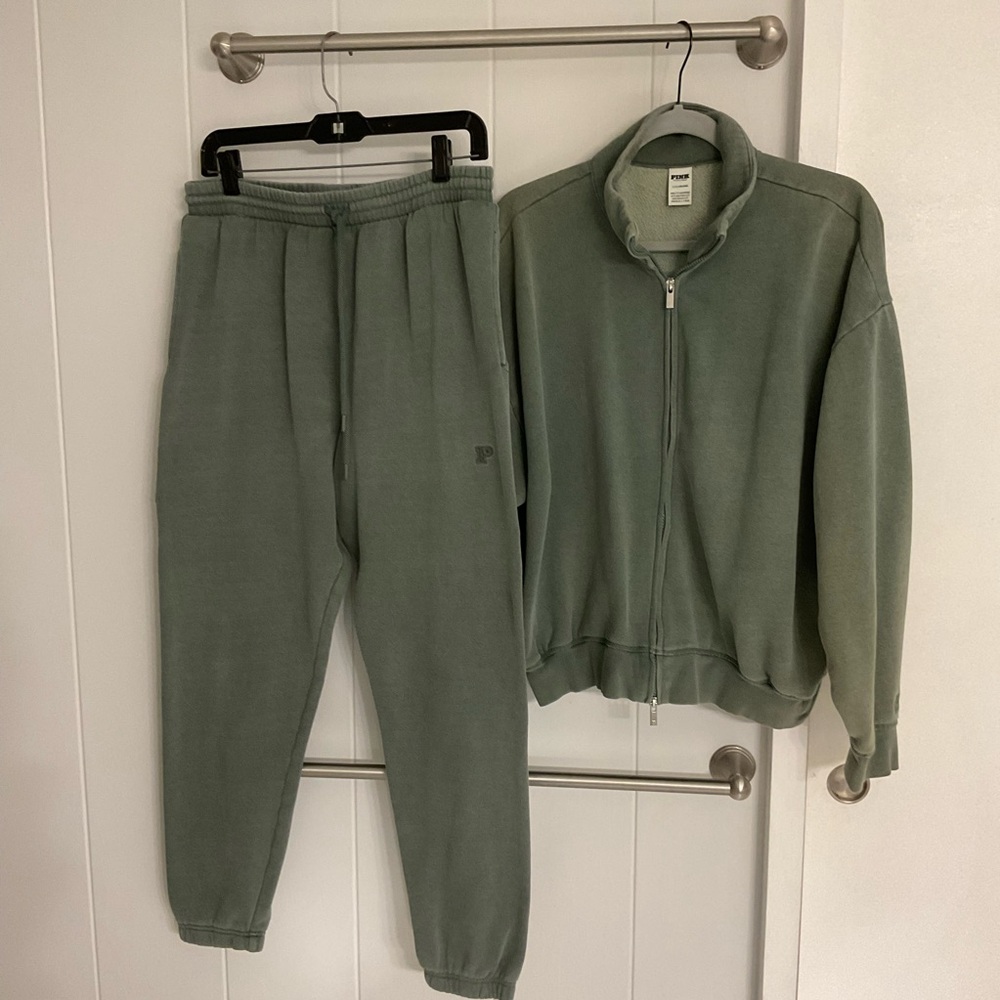 Victoria’s Secret PINK sweat set